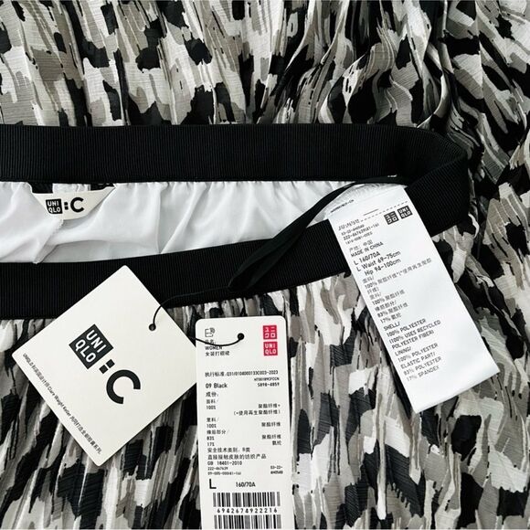 NWT Uniqlo :C Pleated Printed Skirt - Picture 6 of 7
